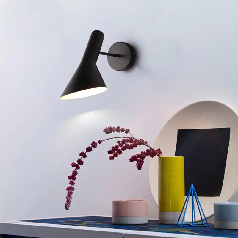 Solice — wall lamp