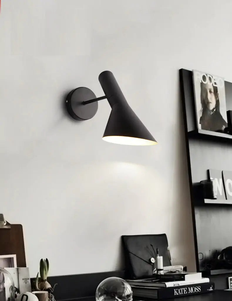 Solice — wall lamp